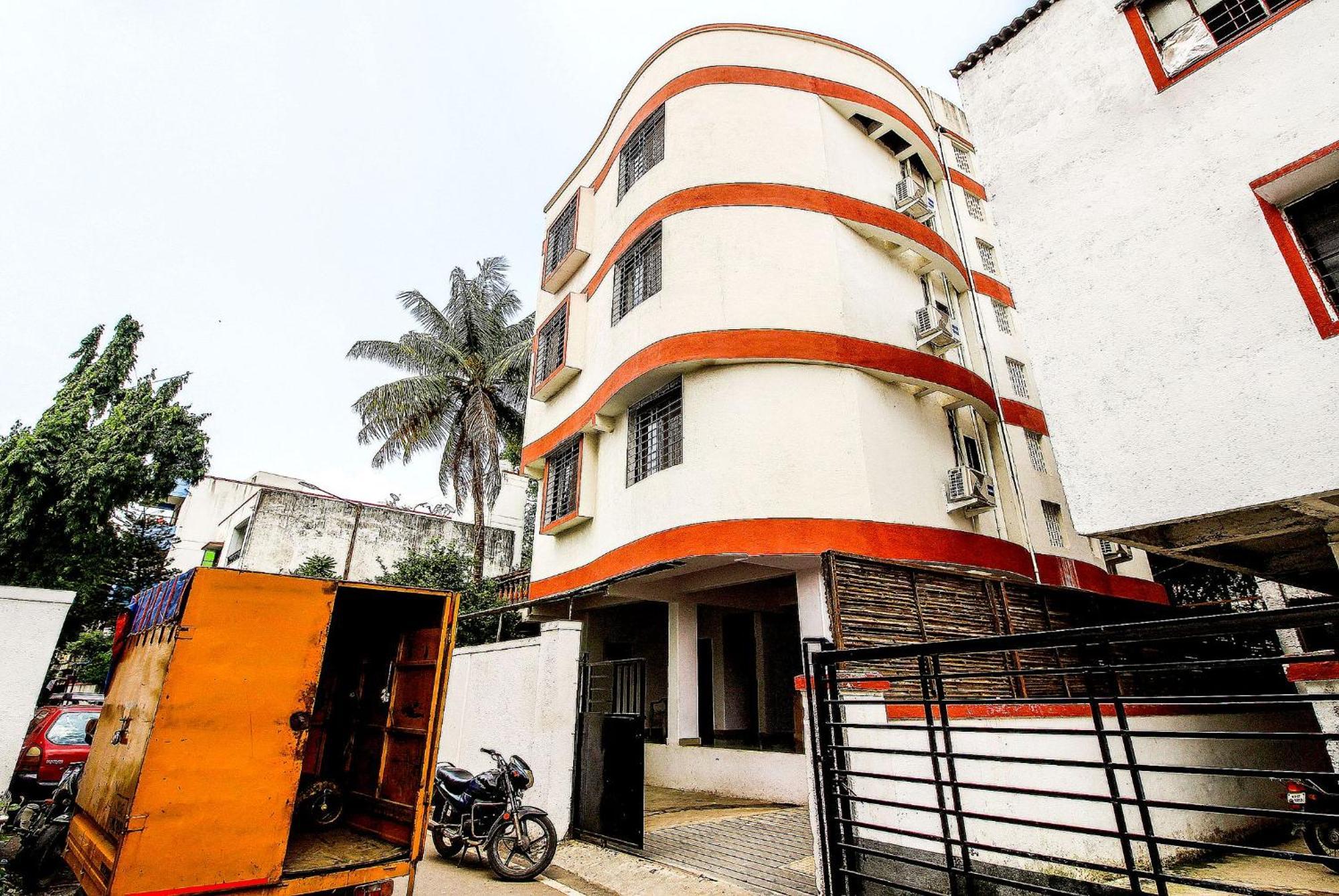 Hotel O Galaxy Near Inox Pune Dış mekan fotoğraf