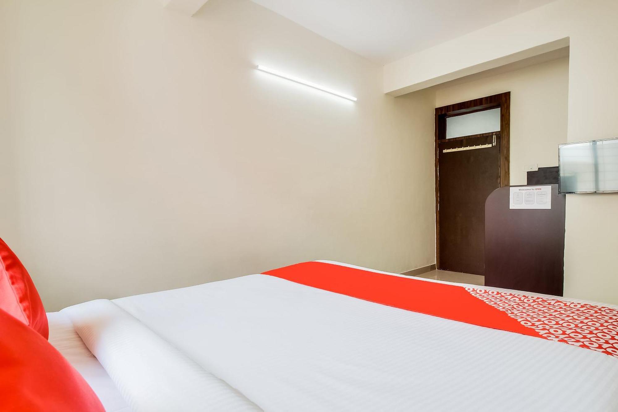 Hotel O Galaxy Near Inox Pune Dış mekan fotoğraf